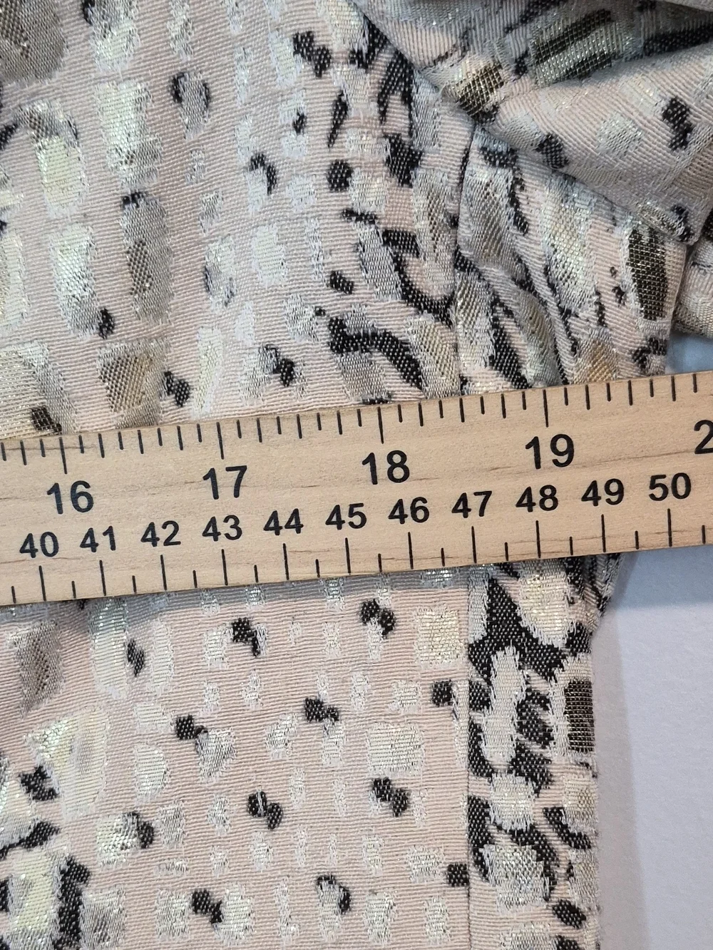 Peck & Peck Cream Patterned Women's Jacket with Metallic Accents Size 12
